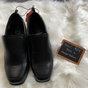 New! Boys Black Dress Shoes Size 6